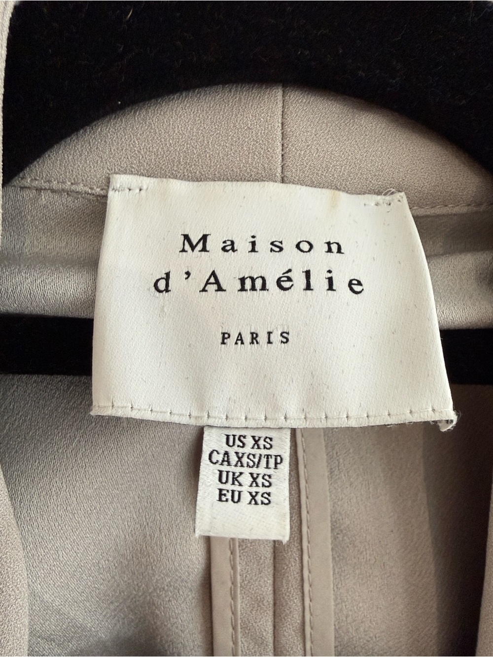 Maison d'Amelie Paris Women's Gray Jacket Blazer with rouse sleeves pockets XS - Picture 2 of 6